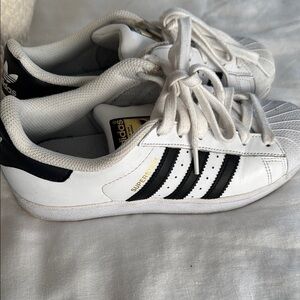 adidas White Athletic Shoes with Black Stripes and Smooth Leather